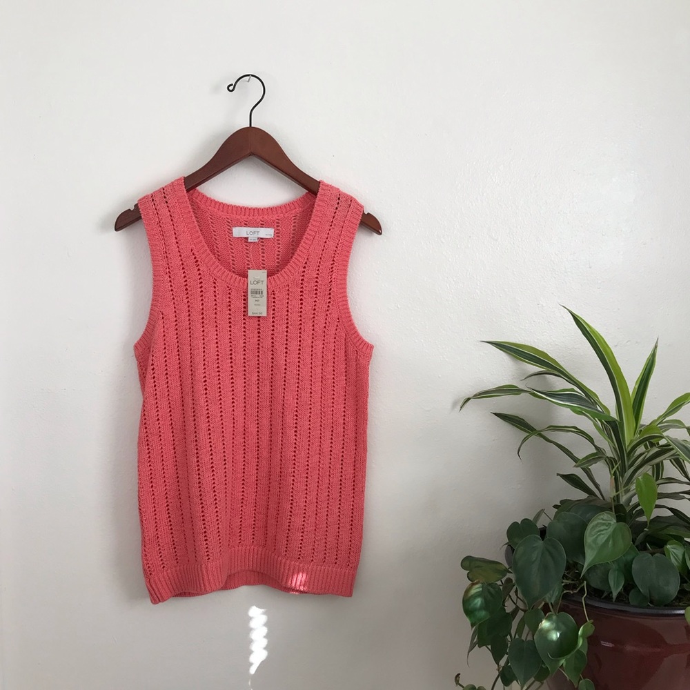 NWT Ann Taylor LOFT Coral Knitted Sleeveless Top